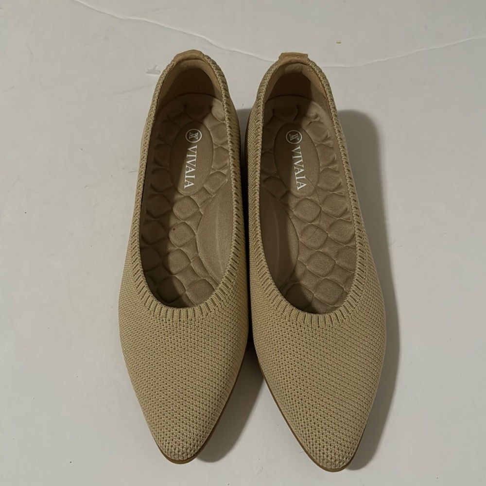 VIVALA Women's Pointed Knit Ballet Flats - Beige